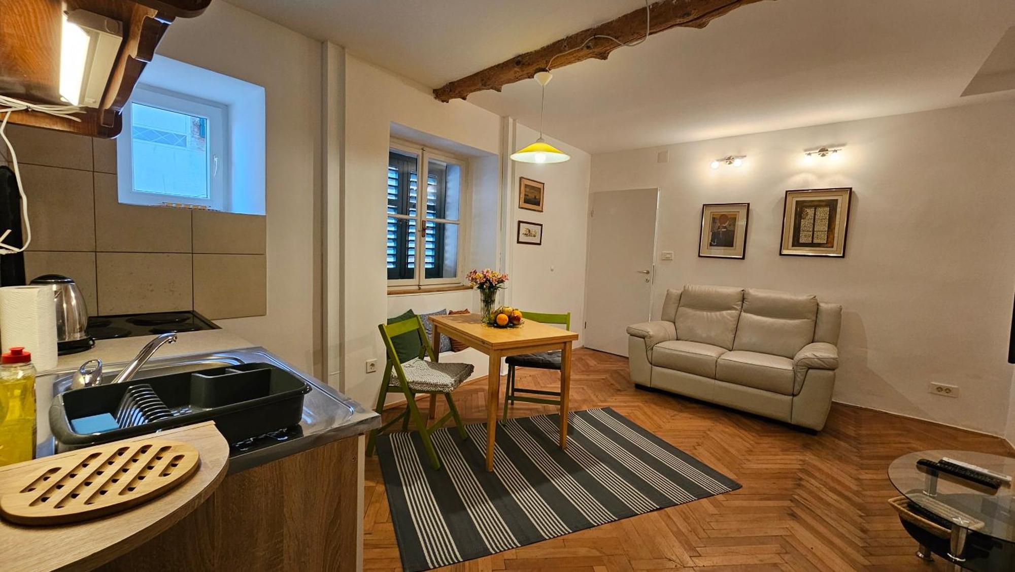 Eufrasiana Apartments Poreč Exteriör bild