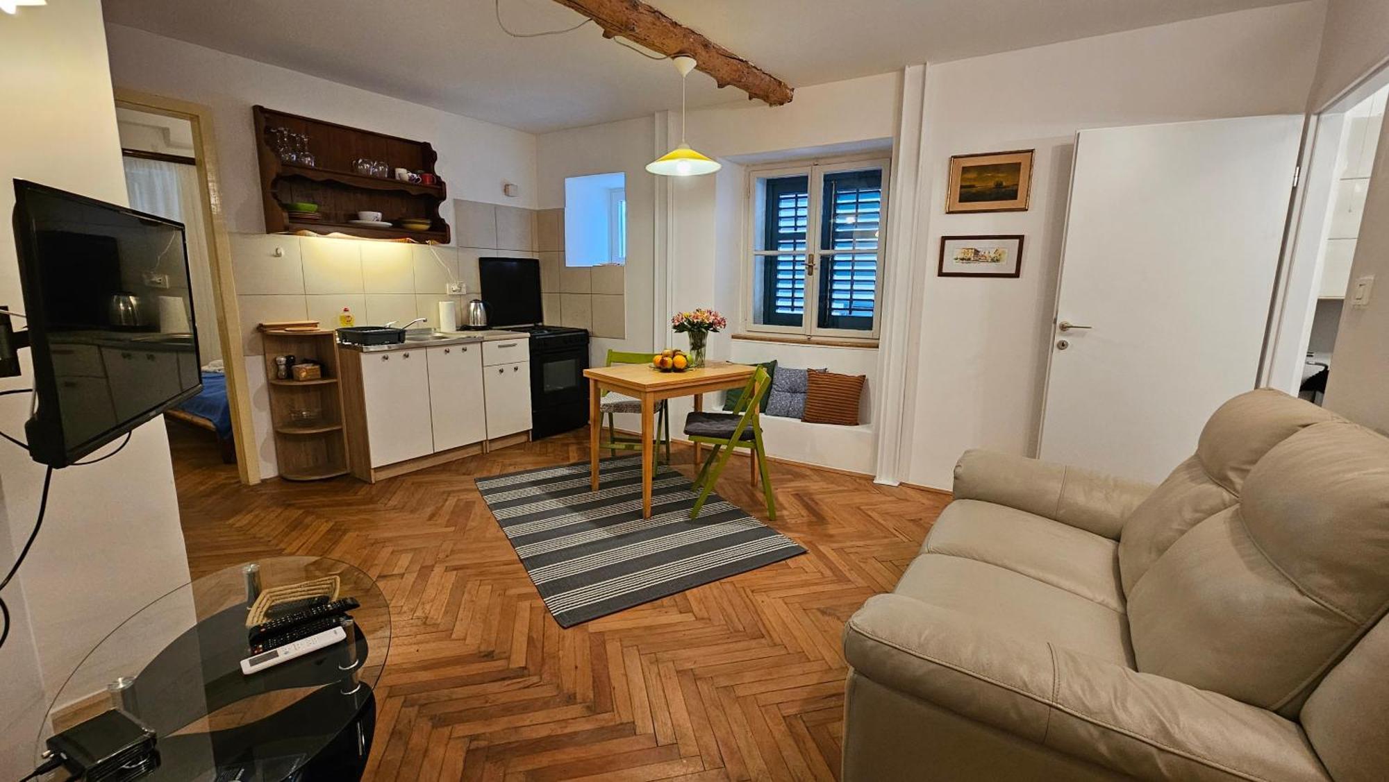 Eufrasiana Apartments Poreč Exteriör bild